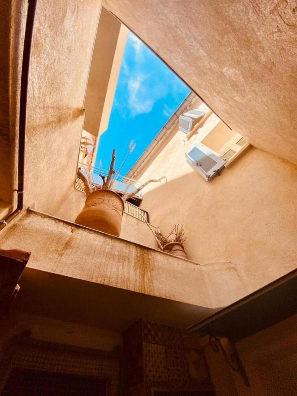  Douce Nuit Médiévale  Hyères Exterior foto